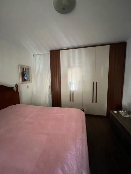 Imagem 2 da galeria do anúncio: quarto com vista e varanda