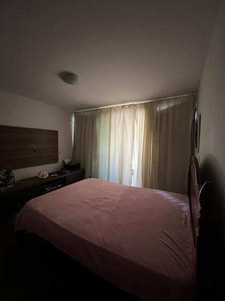 Imagem 3 da galeria do anúncio: quarto com vista e varanda