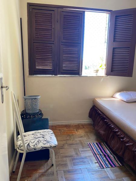 Imagem 3 da galeria do anúncio: QUARTO MOBILIADO P/ MULHER. leia a descriçao