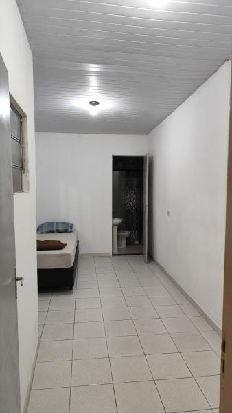 Imagem 1 da galeria do anúncio: QUARTO EM MORADIA COMPARTILHADA