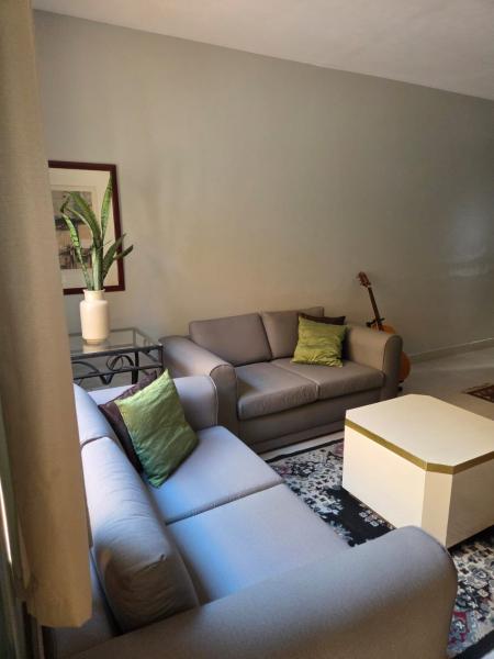 Imagem 5 da galeria do anúncio: Suite confortável em ambiente acolhedor