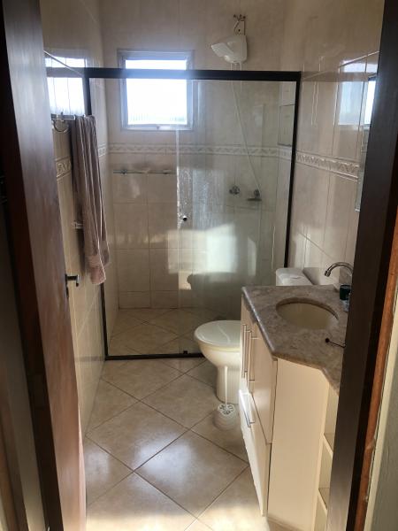 Imagem 4 da galeria do anúncio: Quarto mobiliado- Jardim do Sol