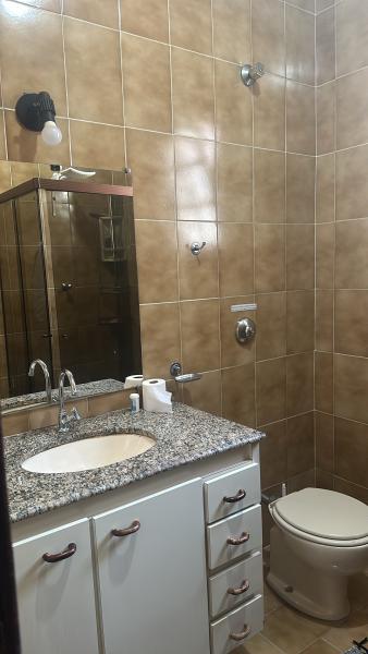 Imagem 4 da galeria do anúncio: Quarto individual para MOÇAS no bairro Renascença