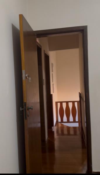 Imagem 5 da galeria do anúncio: Quarto individual para MOÇAS no bairro Renascença