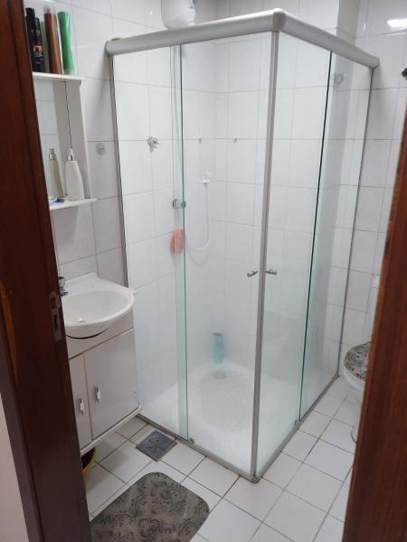 Imagem 9 da galeria do anúncio: QUARTO PARA SENHORA APOSENTADA