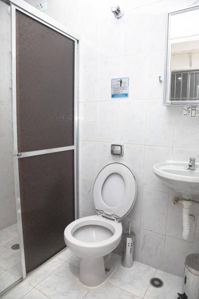 Imagem 5 da galeria do anúncio: Quarto individual masculino (n° 7) / metrô Santa Cruz