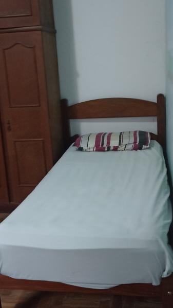 Imagem 5 da galeria do anúncio: Quarto mobiliado frente a PUC Coreu