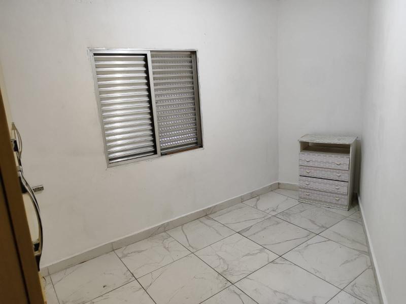 Imagem 1 da galeria do anúncio: Aluga-se quarto para moças no centro de SBC