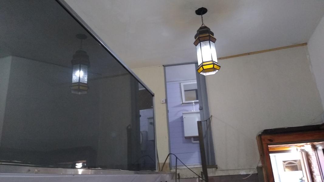 Imagem 4 da galeria do anúncio: Apto com jeito de casa, mezanino e quintal reformado