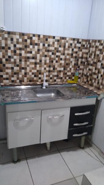 Imagem 6 da galeria do anúncio: Apto com jeito de casa, mezanino e quintal reformado