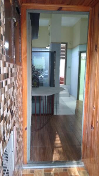 Imagem 9 da galeria do anúncio: Apto com jeito de casa, mezanino e quintal reformado