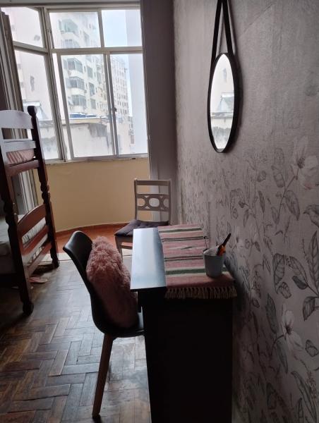 Imagem 1 da galeria do anúncio: Vaga Feminina em Copacabana com Tudo por Perto!