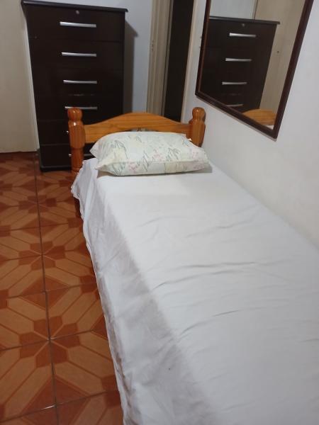 Imagem 1 da galeria do anúncio: quarto compartilhado