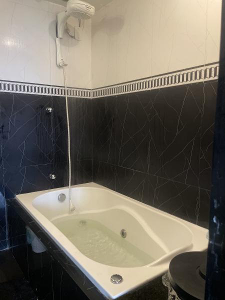 Imagem 8 da galeria do anúncio: Quarto individual vista pro mar