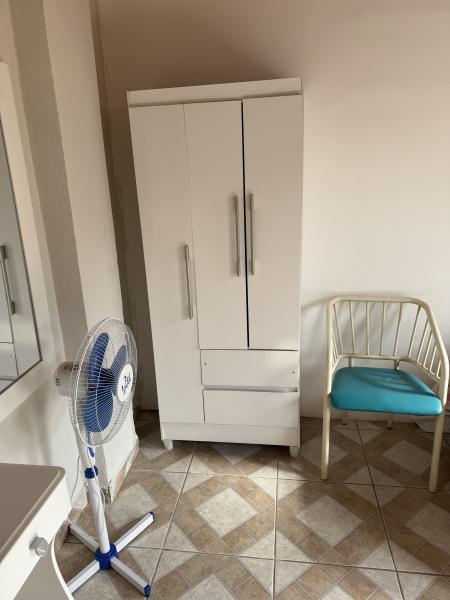 Imagem 3 da galeria do anúncio: Quarto 1,000 mês todo mobiliado