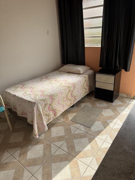 Imagem 4 da galeria do anúncio: Quarto 1,000 mês todo mobiliado