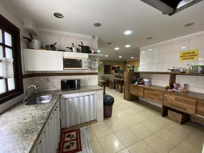 Imagem 4 da galeria do anúncio: Republica Feminino - Quarto com banheiro individual.