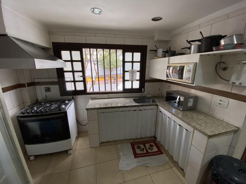 Imagem 5 da galeria do anúncio: Republica Feminino - Quarto com banheiro individual.