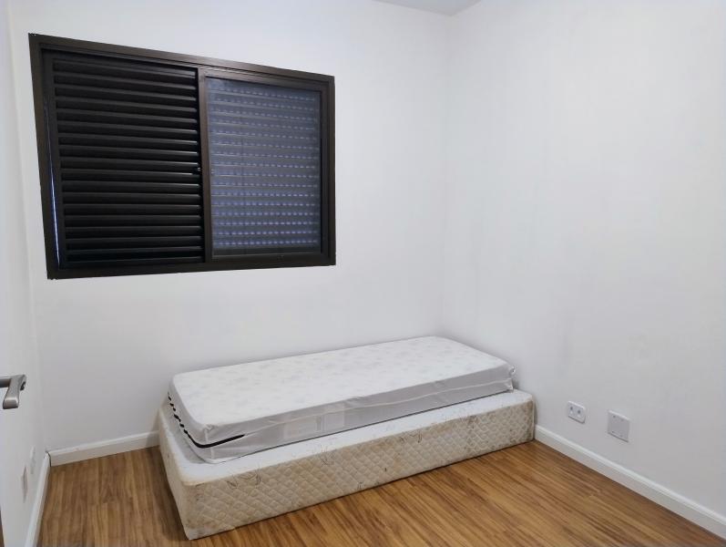 Imagem 1 da galeria do anúncio: Quarto no tatuape, predio com academia e piscina