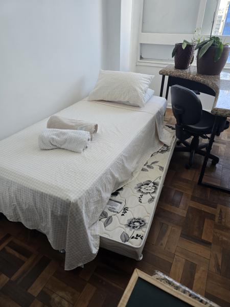 Imagem 20 da galeria do anúncio: Quarto individual disponivel no centro