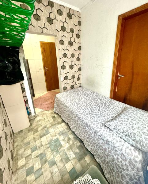 Imagem 6 da galeria do anúncio: Quarto individual, c/ garagem, sobrado triplex, Boqueirão