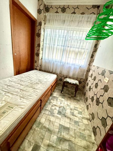 Imagem 9 da galeria do anúncio: Quarto individual, c/ garagem, sobrado triplex, Boqueirão