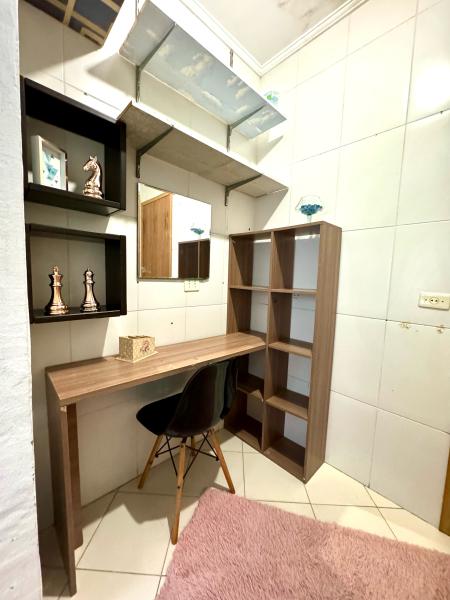 Imagem 8 da galeria do anúncio: Quarto individual, c/ garagem, sobrado triplex, Boqueirão