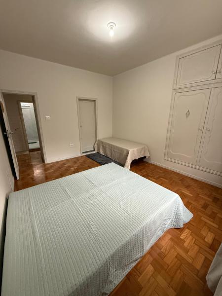 Imagem 11 da galeria do anúncio: SUITE GRANDE EM CASA