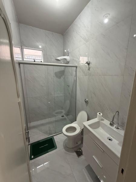 Imagem 9 da galeria do anúncio: SUITE GRANDE EM CASA