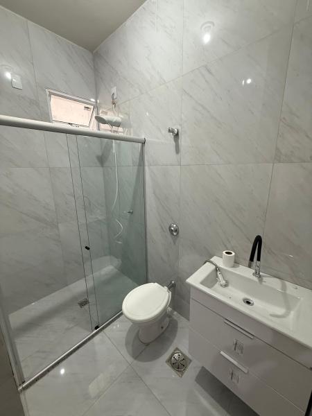 Imagem 3 da galeria do anúncio: SUITE GRANDE EM CASA