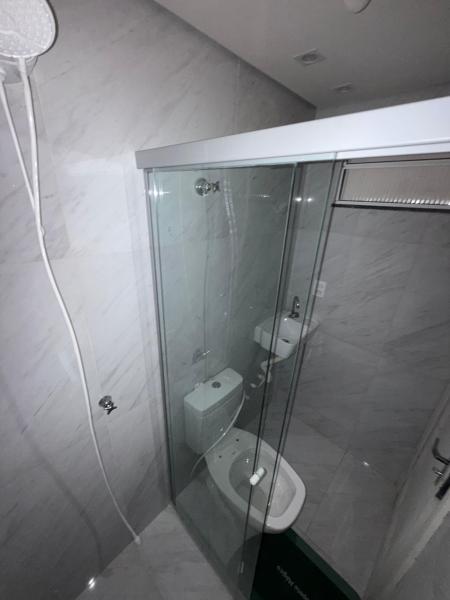 Imagem 14 da galeria do anúncio: SUITE GRANDE EM CASA