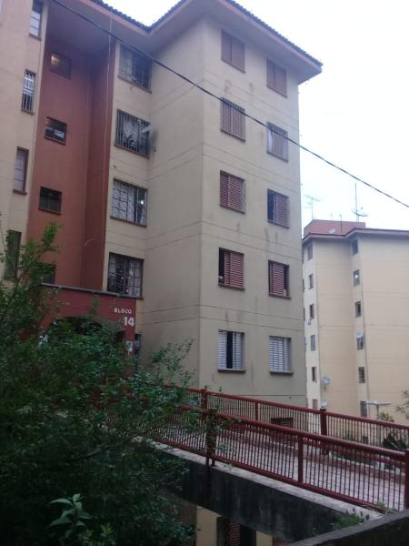 Imagem 1 da galeria do anúncio: Quarto com banheiro av. Interlagos autódromo SP Marketing