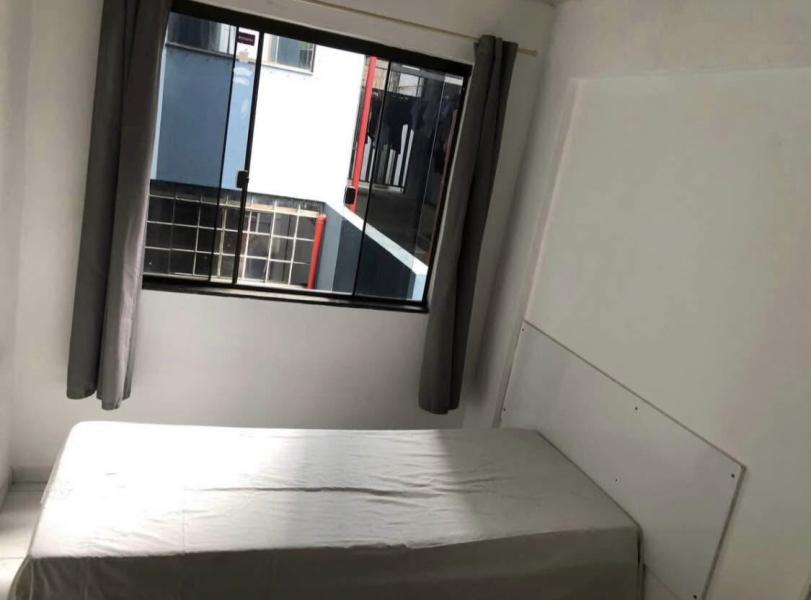 Imagem 2 da galeria do anúncio: Quarto disponível para estudante homem