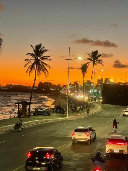 Imagem 20 da galeria do anúncio: Apartamento mobiliado 1/4 Itapuã Pé na Areia Itapuã