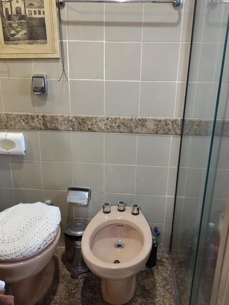 Imagem 6 da galeria do anúncio: uma suite com garagem   e otimos armarios