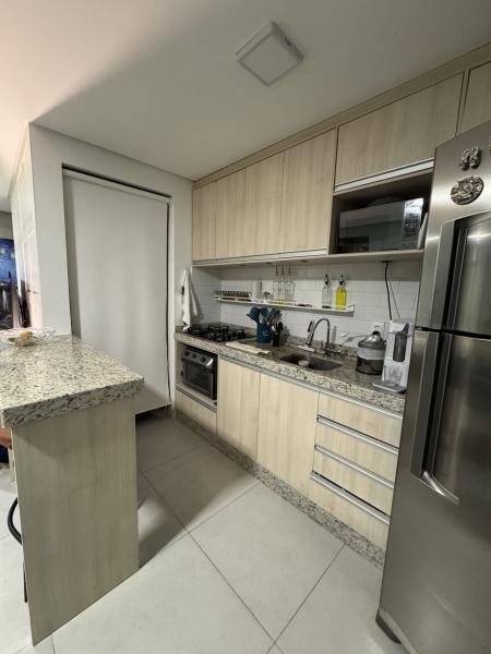 Imagem 12 da galeria do anúncio: Quarto em apartamento decorado e mobiliado