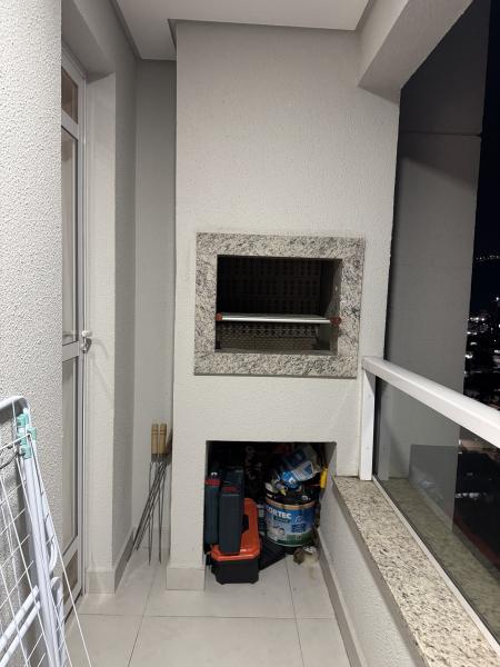 Imagem 14 da galeria do anúncio: Quarto em apartamento decorado e mobiliado