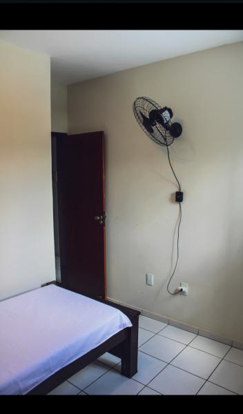 Imagem 6 da galeria do anúncio: Quarto nos Bancários