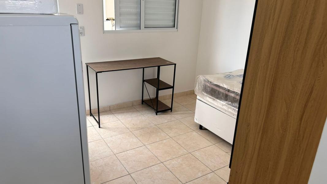 Imagem 7 da galeria do anúncio: Flat/kitnet mobiliado com banheiro individual