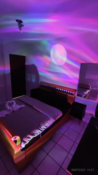 Imagem 6 da galeria do anúncio: Quarto individual CAMA QUEEN SIZE muito perto do aeroporto