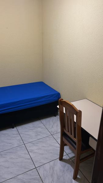 Imagem 4 da galeria do anúncio: QUARTOS ESTUDANTES UFPR POLITECNICO BOTANICO