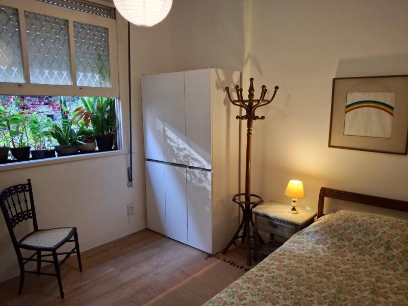 Imagem 2 da galeria do anúncio: Quarto Individual - Leme / Copacabana