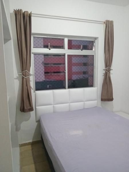 Imagem 5 da galeria do anúncio: Quarto no Papicu, prox. Riomar e HGF