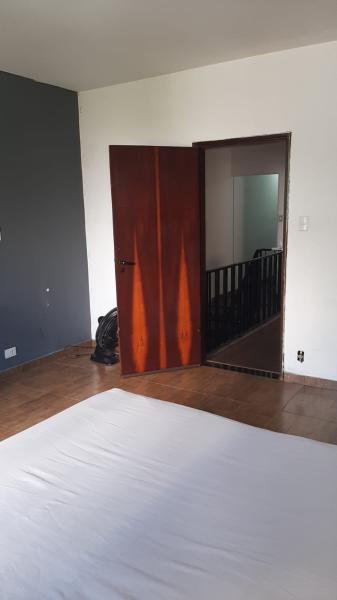 Imagem 2 da galeria do anúncio: Quarto individual com closet