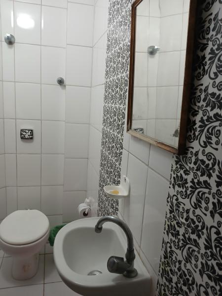 Imagem 2 da galeria do anúncio: Quarto mobiliado em Local Nobre