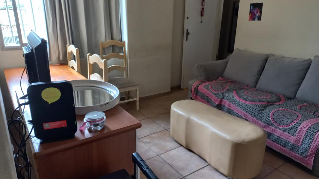 Imagem 8 da galeria do anúncio: Apartamento com quarto compartilhado para moças