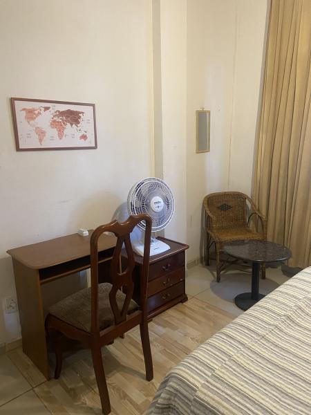 Imagem 4 da galeria do anúncio: R$ 2.000 - Quarto Botafogo - perto PUC/UFRJ/UNIRIO