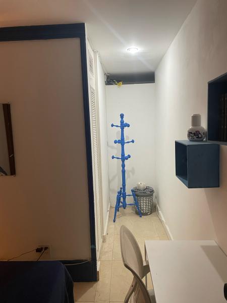 Imagem 3 da galeria do anúncio: quarto para mulheres apenas temporada