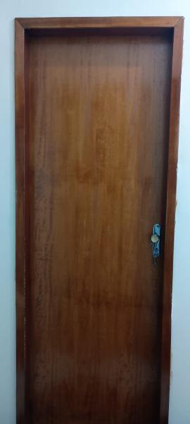 Imagem 6 da galeria do anúncio: ALUGO CASA COM DOIS DORMITÓRIOS