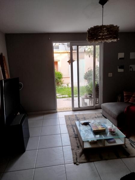 Imagem 6 da galeria do anúncio: Charmoso e elegante quarto em  casa de condominio